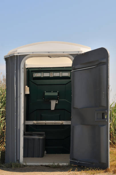 Professional porta potty rental in Eastpoint, FL